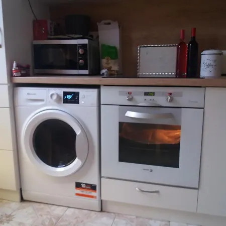 Ildi's Apartment *